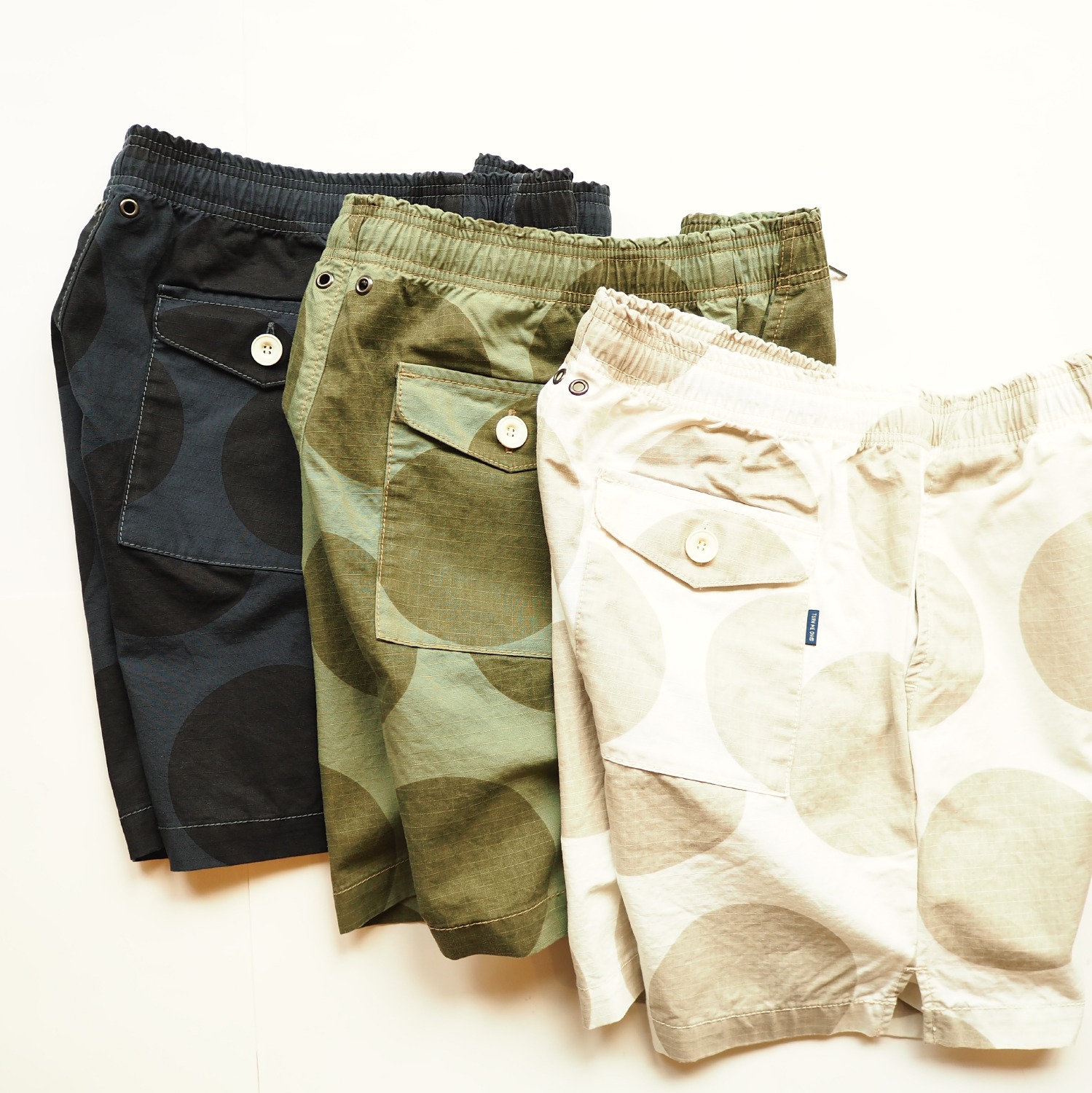 柄モノなのに合わせやすい - Surf&Tailor MOAT サーフ＆テーラー モート